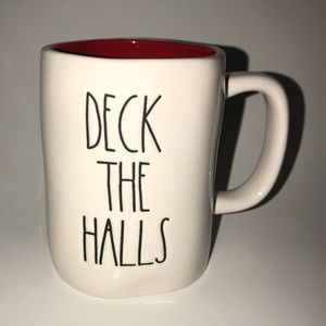 NWOT Rae Dunn LL "DECK THE HALLS" Xmas Mug